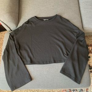 Cropped Flare Sleeved Top